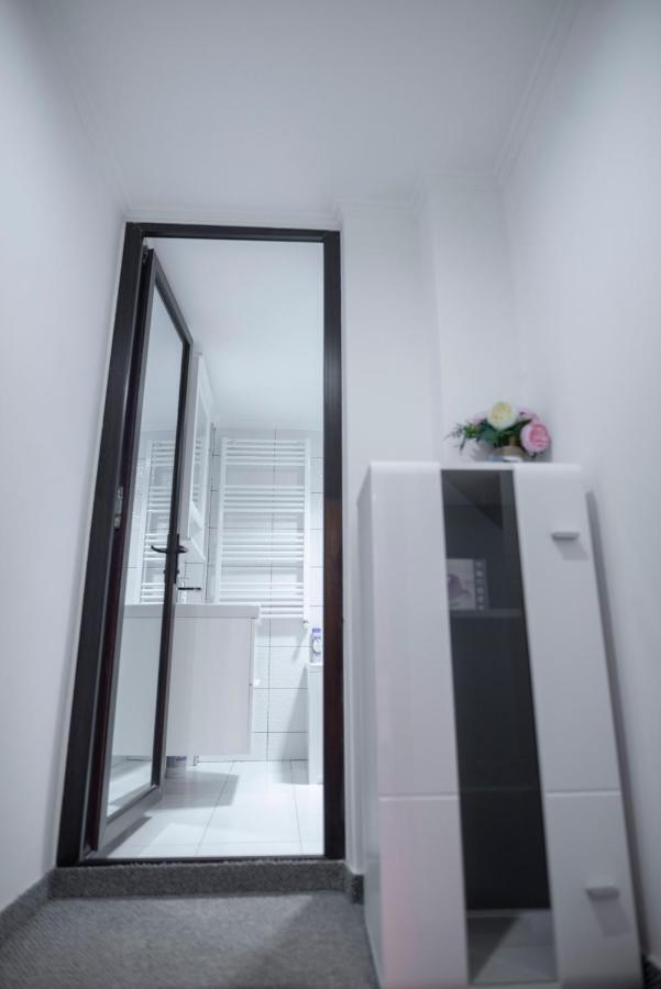 Old Town Tomis Studio Apartment Constanta Ngoại thất bức ảnh